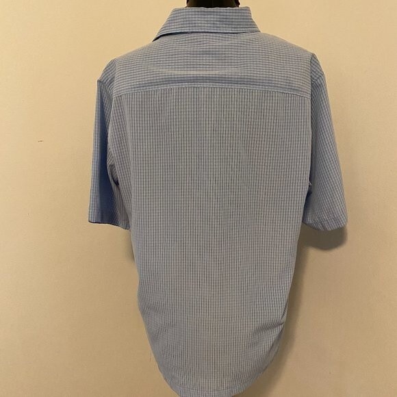 White Sierra Pinstripe Short Sleeve Button Down Mens Shirt Size M - Picture 3 of 6